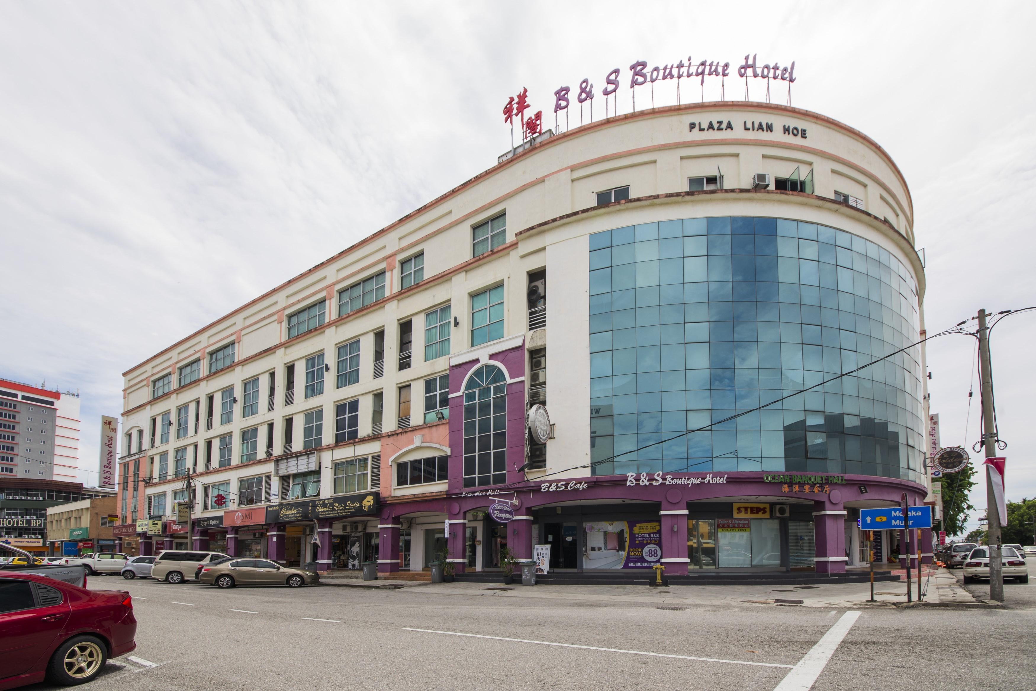 B&S Boutique Hotel Batu Pahat Exterior photo